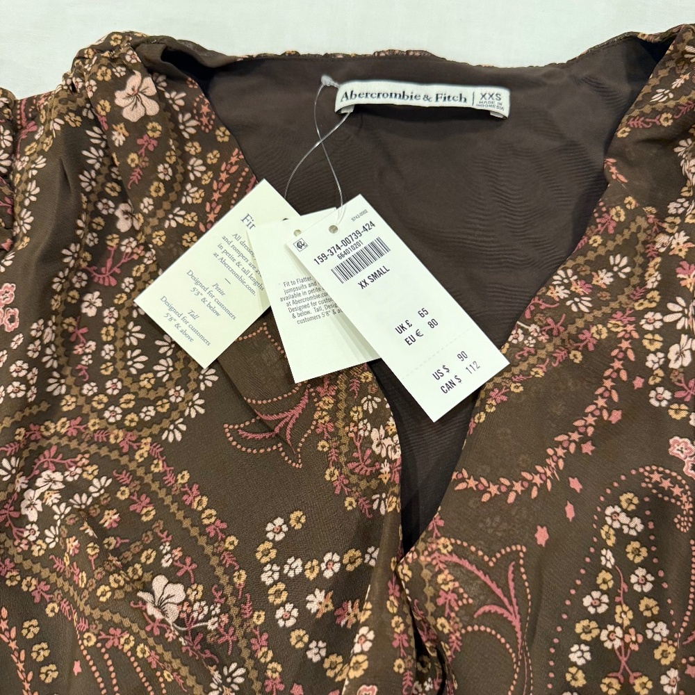 BNWT Abercrombie Long-Sleeve Plunge Wrap Mini Dress - Picture 9 of 12